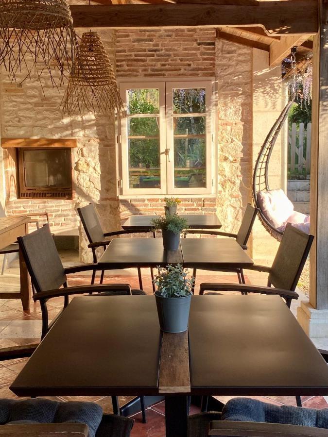 Le Logis De La Brumanderie - Saintes Fontcouverte (Charente-Maritime) Exterior foto